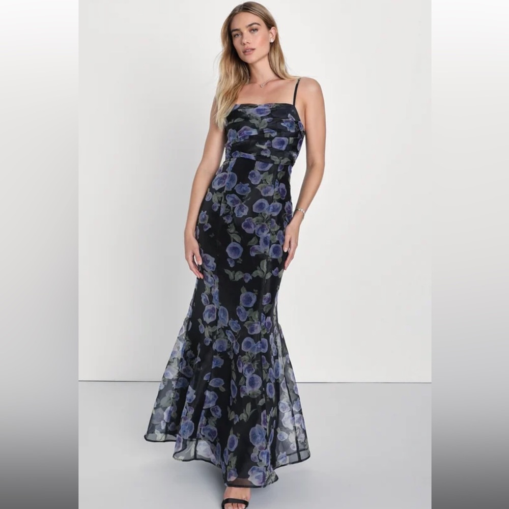 NWT lulus pleated mermaid dress maxi